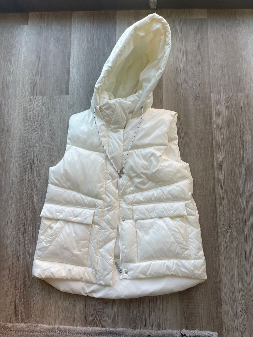 Zella Women's White Hooded Puffer Vest